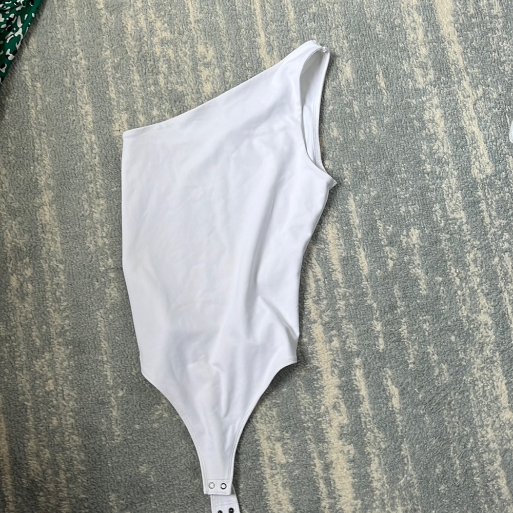 One shoulder white bodysuit from Abercrombie & Fitch - size XS